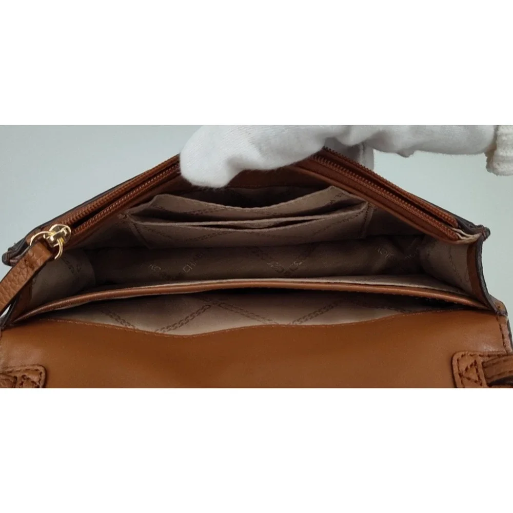 Michael Kors Jet Set Small Pebbled Leather Smartphone Crossbody-Brown-NWOT